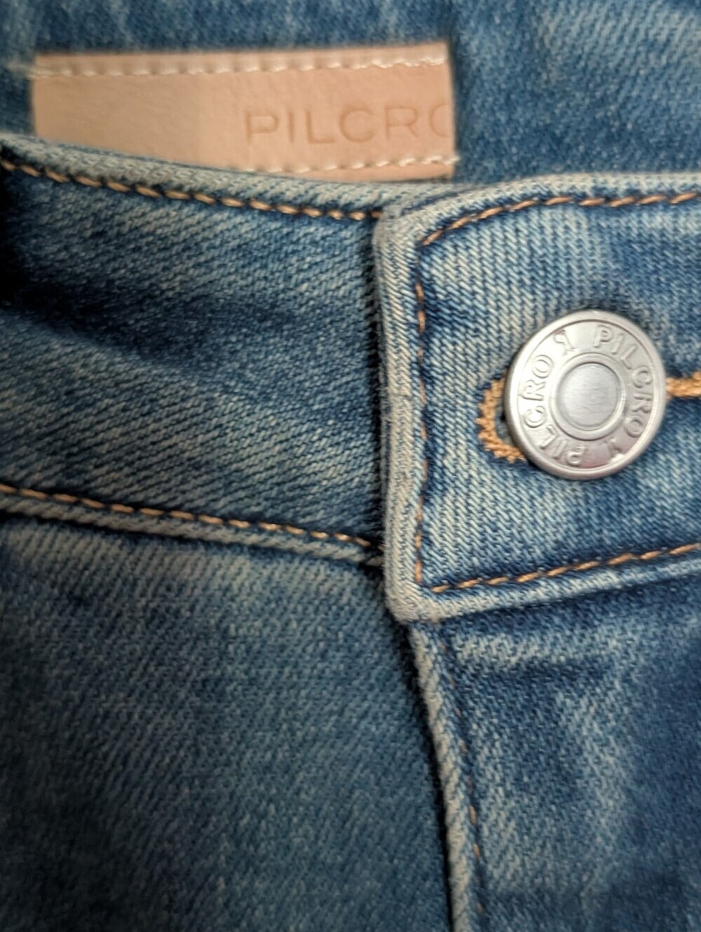 Pilcro Jeans *NWT * 28 - Picture 3 of 3